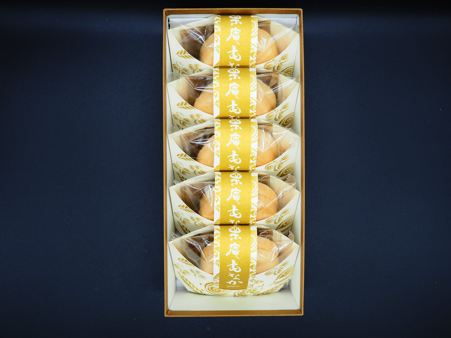 【KURIAN FUUMIDO】  Monaka with sweetened chestnut paste  (5p)