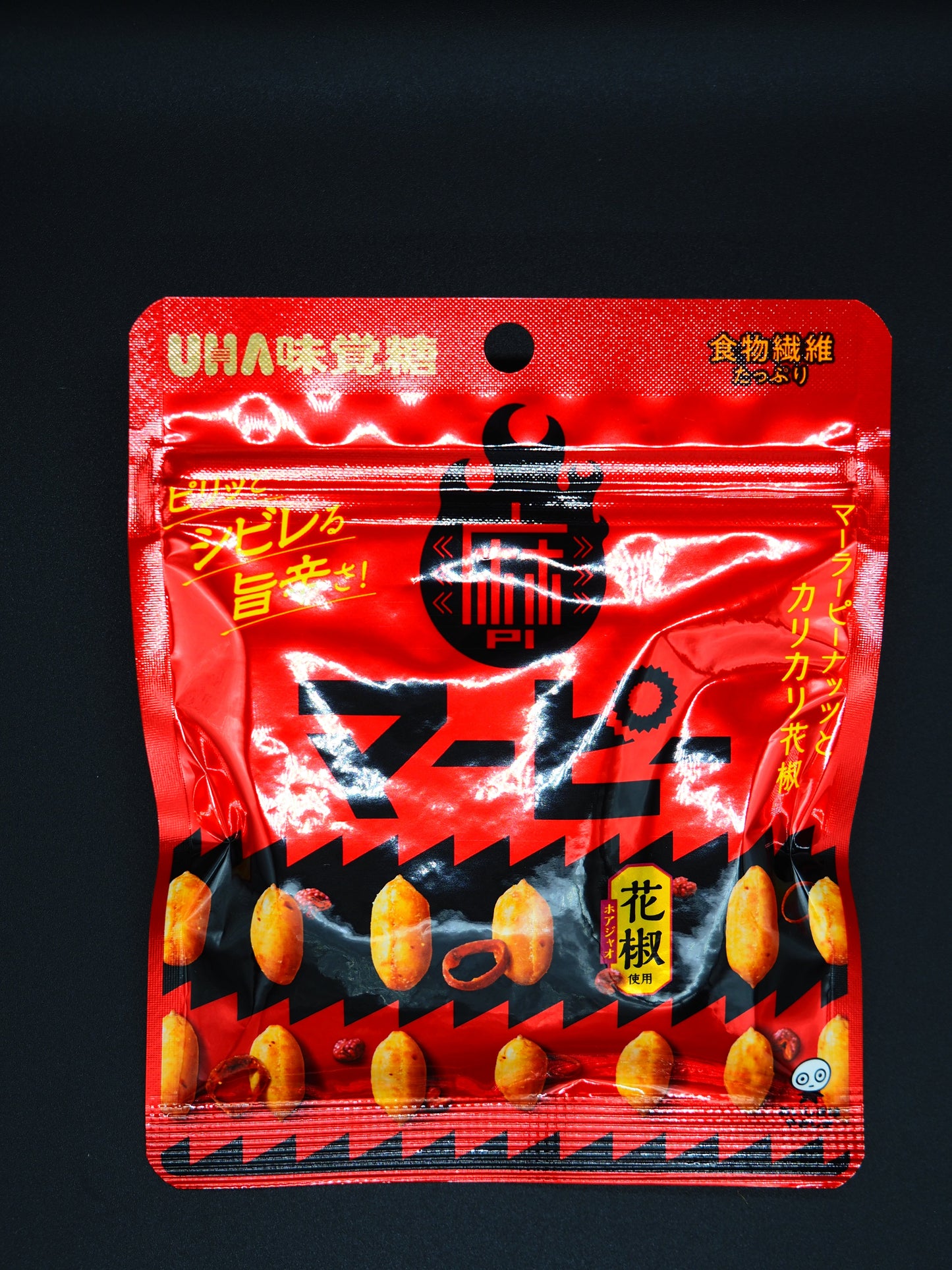【UHA】  CHINESE HOT CHILE AND SPICE SNACK 40g